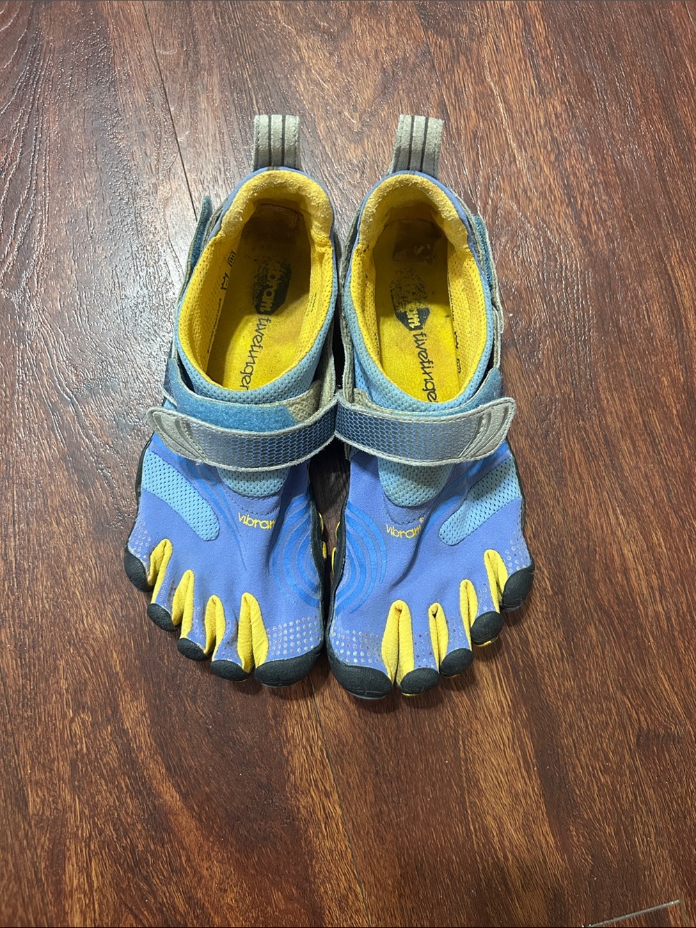Vibram Kids FiveFingers Blue and Yellow Toe Water Shoes
